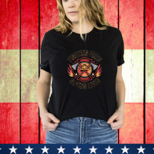 Fighting Fires Saving Lifes Los Angeles Fire T-Shirt