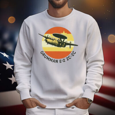 Grumman e-2 hawkeye military aircraft retro T-Shirt